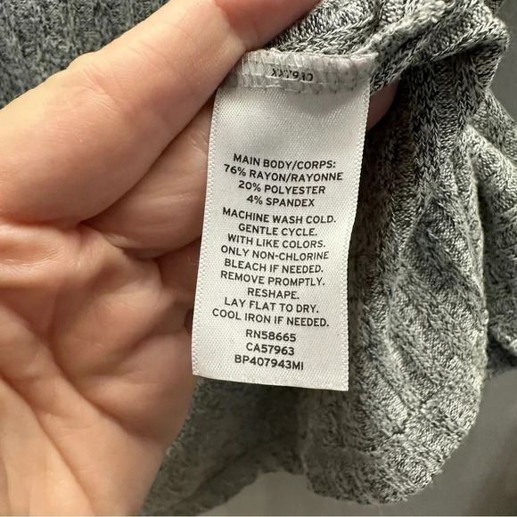 BP. Women's Long Sleeve Heathered Gray Crew Neck Ribbed Sweater Size L GUC - Picture 6 of 7